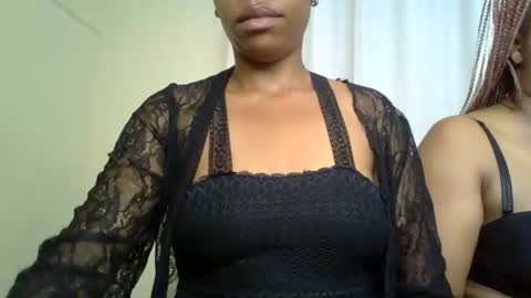 Snapshot of nivea_rose chatting on 02-15-25, 06:33 Rose online show from 02-15-25, 06:33