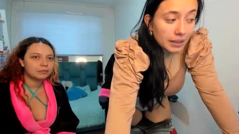 nixy_fresa online show from 10-06-25, 11:29