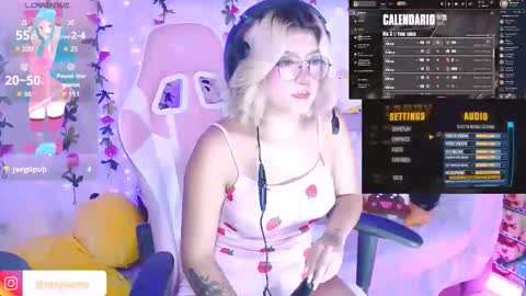 Nixy Sama online show from 10-16-25, 12:00