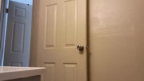 Snapshot of niyo1996 chatting on 02-22-26, 09:35 niyo1996 online show from 02-22-26, 09:35