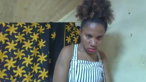 Snapshot of njarinisitraka chatting on 12-21-25, 04:52 njarinisitraka online show from 12-21-25, 04:52