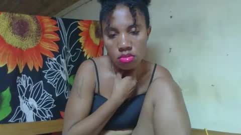 Snapshot of njarinisitraka chatting on 01-09-26, 01:19 njarinisitraka online show from 01-09-26, 01:19