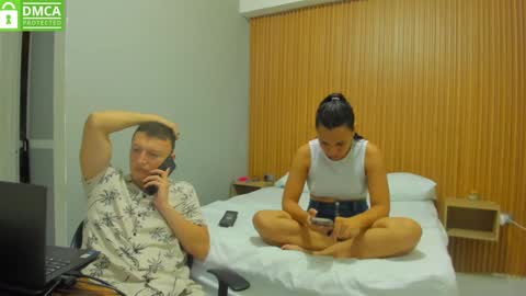 Snapshot of no_limites_pvt chatting on 09-23-25, 10:57 Emma - Mike online show from 09-23-25, 10:57