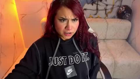 Snapshot of noa_tp chatting on 10-26-25, 12:44 Noa online show from 10-26-25, 12:44