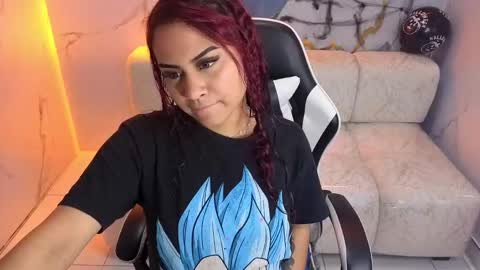 Snapshot of noa_tp chatting on 10-28-25, 12:52 Noa online show from 10-28-25, 12:52