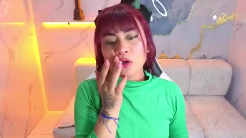 Snapshot of noa_tp chatting on 11-11-25, 12:38 Noa online show from 11-11-25, 12:38