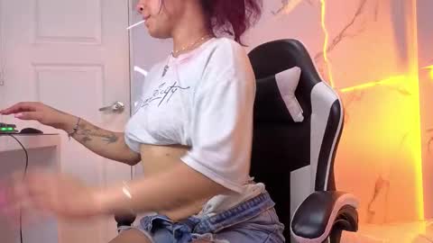 Snapshot of noa_tp chatting on 11-12-25, 12:44 Noa online show from 11-12-25, 12:44