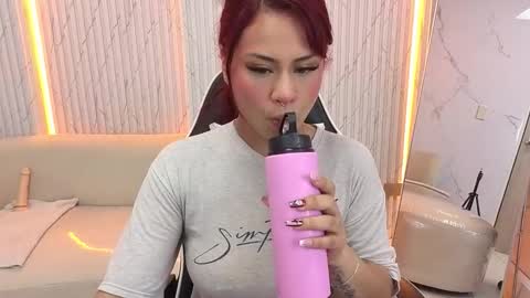 Snapshot of noa_tp chatting on 11-28-25, 01:03 Noa online show from 11-28-25, 01:03