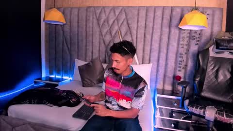 Snapshot of noaahtylor chatting on 02-28-26, 07:48 Noah online show from 02-28-26, 07:48