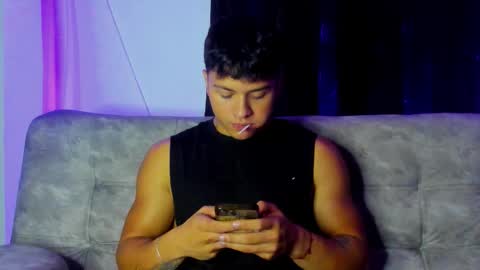 noah_223 online show from 12-15-25, 04:28