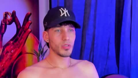 Snapshot of noah_brigth chatting on 11-20-25, 01:22 Noah Brigth online show from 11-20-25, 01:22