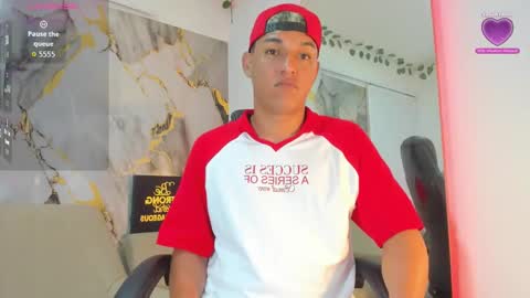 Snapshot of noah_carter66 chatting on 01-18-26, 04:16 noah online show from 01-18-26, 04:16