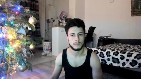 Snapshot of noah_happy07 chatting on 12-21-24, 06:44 Noah online show from 12-21-24, 06:44