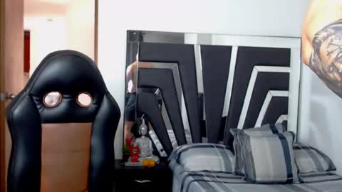 Snapshot of noah_harris01 chatting on 12-01-24, 05:02 Noah Harris01 online show from 12-01-24, 05:02