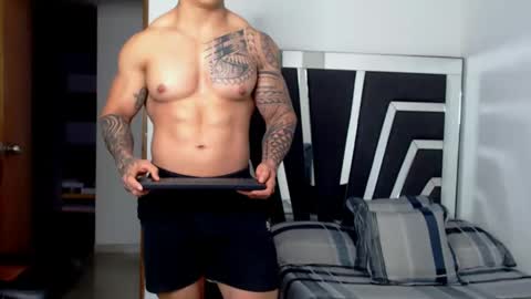 Snapshot of noah_harris01 chatting on 12-02-24, 11:01 Noah Harris01 online show from 12-02-24, 11:01
