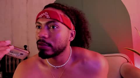 Snapshot of noah_jones__ chatting on 01-23-25, 10:22 Noah online show from 01-23-25, 10:22