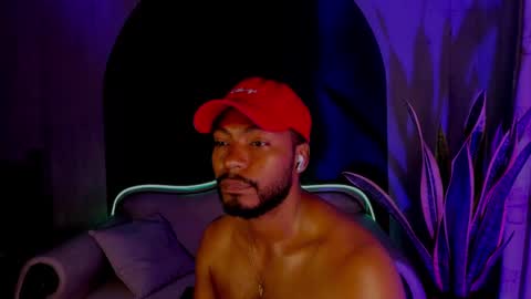 Snapshot of noah_jones__ chatting on 03-12-25, 02:09 Noah online show from 03-12-25, 02:09