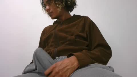 Snapshot of noah_miller7 chatting on 09-23-25, 07:50 Noah Millers online show from 09-23-25, 07:50