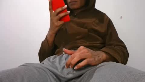 Snapshot of noah_miller7 chatting on 10-05-25, 12:58 Noah Millers online show from 10-05-25, 12:58