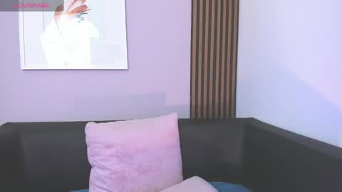    online show from 12-06-24, 12:05