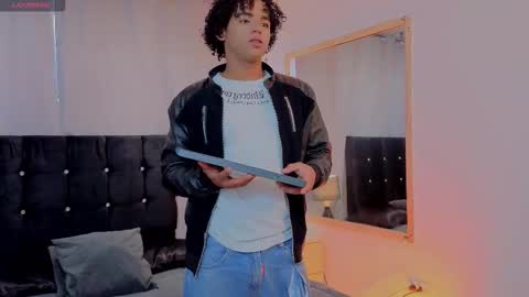 noah_smith04 online show from 01-09-26, 02:31