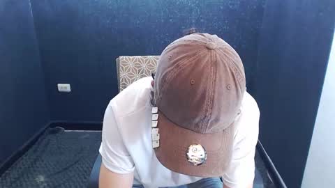 noah_sokolov online show from 11-08-25, 03:56