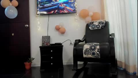 Snapshot of noahbrawn chatting on 12-09-24, 03:11 LIAM- noah online show from 12-09-24, 03:11