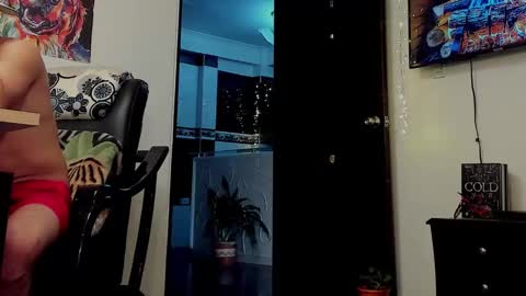 Snapshot of noahbrawn chatting on 01-18-25, 12:26 LIAM- noah online show from 01-18-25, 12:26