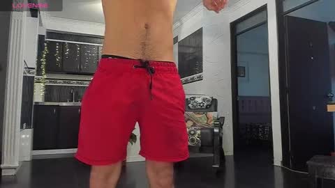 Snapshot of noahbrawn chatting on 01-27-25, 12:37 LIAM- noah online show from 01-27-25, 12:37