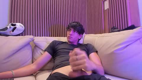 Snapshot of noahx_valko chatting on 12-15-25, 04:55 noahx_valko online show from 12-15-25, 04:55