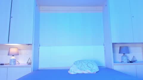 noalane online show from 09-21-25, 04:30