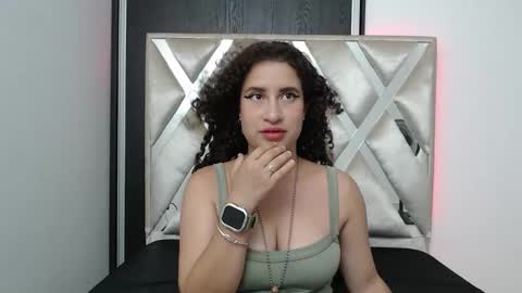 Snapshot of noamalak_be chatting on 11-12-25, 06:30 Noamalak bes online show from 11-12-25, 06:30