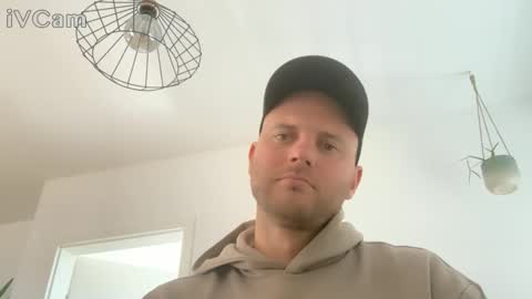 Snapshot of noblame3 chatting on 10-29-25, 11:01 noblame3 online show from 10-29-25, 11:01