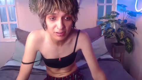 CALL ME APRIL  online show from 10-21-25, 01:56