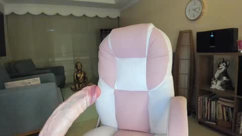 Snapshot of noemibcnz chatting on 11-16-25, 12:16 In instagram dayhannanoemi online show from 11-16-25, 12:16