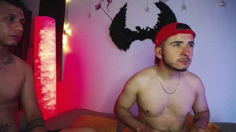 noha_and_iam1 online show from 02-08-26, 11:35