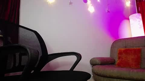 Noha Lux online show from 09-29-25, 12:32