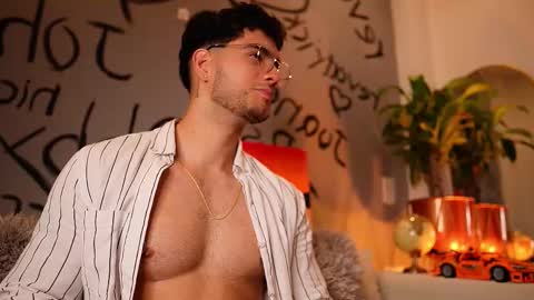 kevin online show from 10-08-25, 11:24