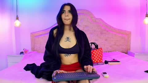 Snapshot of noha_petite chatting on 03-04-25, 12:22 noha_petite online show from 03-04-25, 12:22