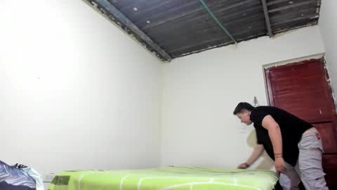 Snapshot of noha_whiite chatting on 11-11-25, 11:49 Noha online show from 11-11-25, 11:49