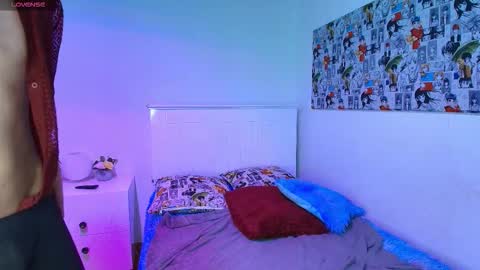 Snapshot of noidysis chatting on 10-26-25, 03:23 maxie online show from 10-26-25, 03:23