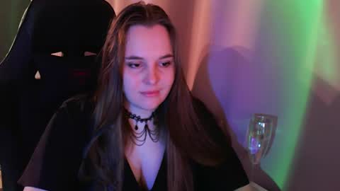 noir_ember_ online show from 10-29-25, 01:46