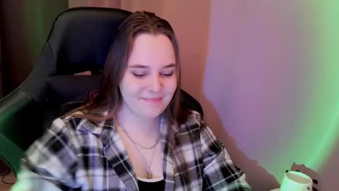 noir_ember_ online show from 11-29-25, 08:50