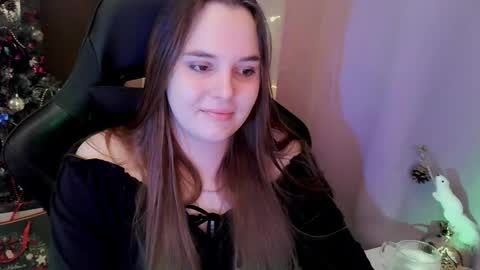 noir_ember_ online show from 01-09-26, 01:58