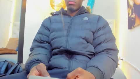 noir_king0 online show from 02-10-26, 02:48