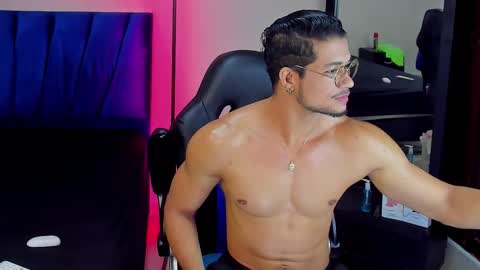 Im Nolan  online show from 03-17-26, 07:39