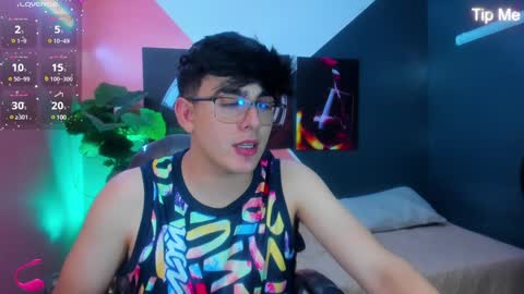 Snapshot of nolan_twink chatting on 12-04-24, 11:46 Nolan online show from 12-04-24, 11:46