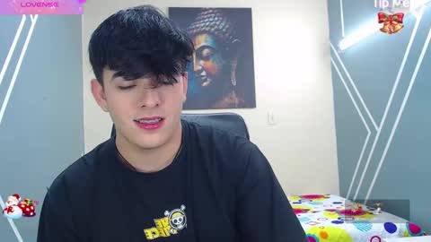Snapshot of nolan_twink chatting on 12-13-24, 06:49 Nolan online show from 12-13-24, 06:49