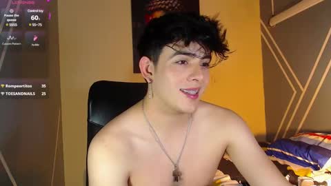 Snapshot of nolan_twink chatting on 01-17-25, 08:55 Nolan online show from 01-17-25, 08:55