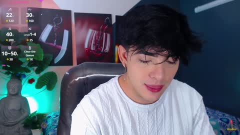 Snapshot of nolan_twink chatting on 02-05-25, 06:15 Nolan online show from 02-05-25, 06:15